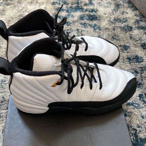 Jordan Retro 12 - Picture 3 of 5